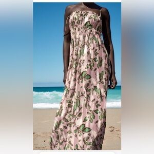 NWT ZARA PRINTED PLEATED DRESS